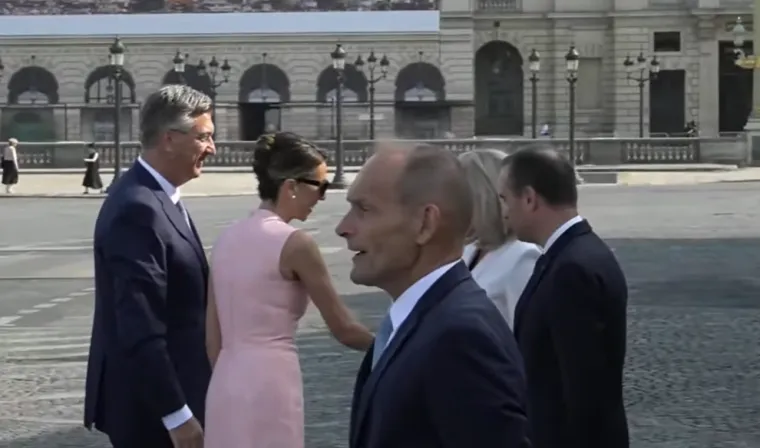 Svi su gledali u premijerovu suprugu: Ana Maslać Plenković u Parizu zablistala u elegantnom izdanju