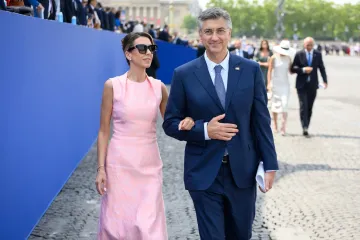 Od prvog susreta do troje djece: Mnogi se iznenade kad čuju gdje je premijer upoznao suprugu