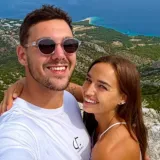 Dok se &scaron;u&scaron;ka o prekidu jednog pobjedničkog para 'Gospodina Savr&scaron;enog', drugi uživa na Braču