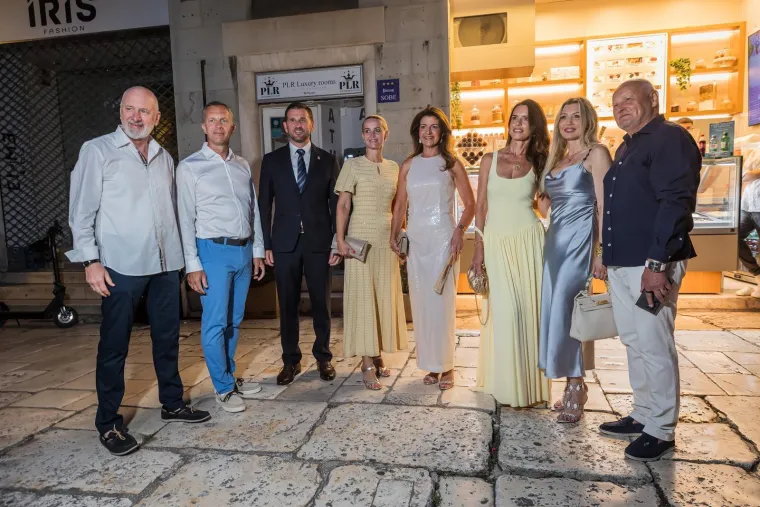 Svi su gledali Blanku Mate&scaron;u: Sa Zlatkom se prvi put pojavila u javnosti nakon njegove ostavke