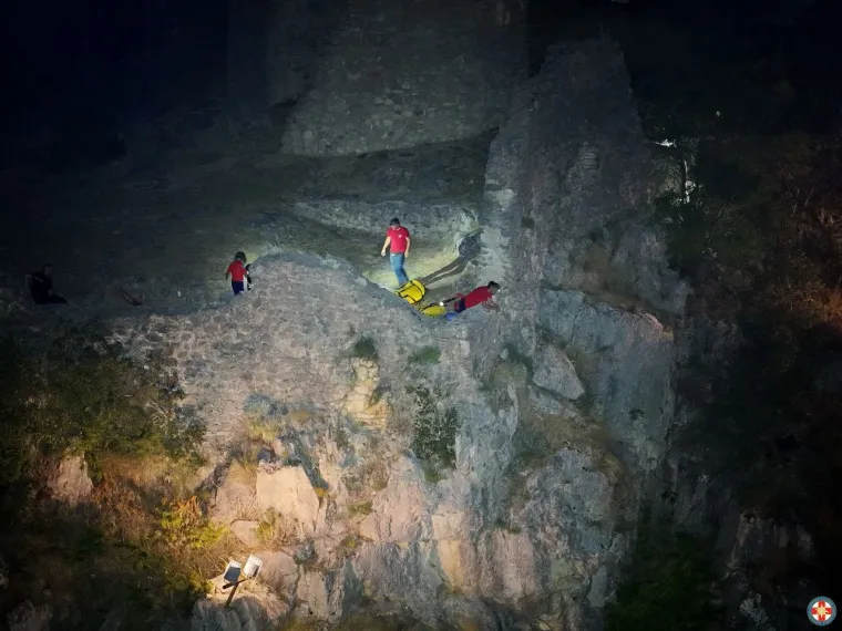 Donosimo snimku spa&scaron;avanja mu&scaron;karca koji je 10 sati visio naglavačke u kanjonu Čikole