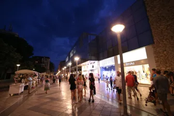 Evo koji će gradovi uz Makarsku uvesti ograničenje prodaje alkohola: 'Imamo neugodna iskustva'