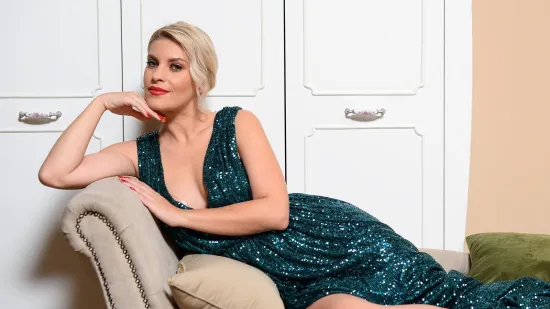 Katarina Baban s novim dečkom odmara na Jadranu: Dru&scaron;tvo im pravi na&scaron; poznati glumac