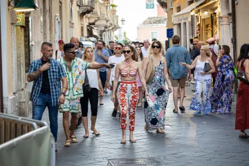 Nema Photoshopa: Jennifer Lopez pokazala kako stvarno izgleda u uskom kompletu