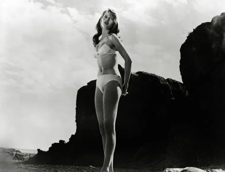 Na plažama su se kontrolirali kupaći kostimi, a jedan je model iz 1946. izazvao veliki skandal