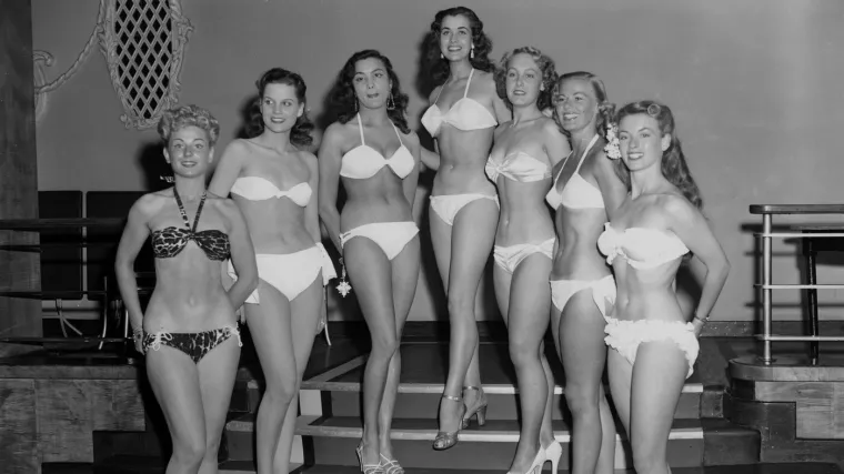Na plažama su se kontrolirali kupaći kostimi, a jedan je model iz 1946. izazvao veliki skandal