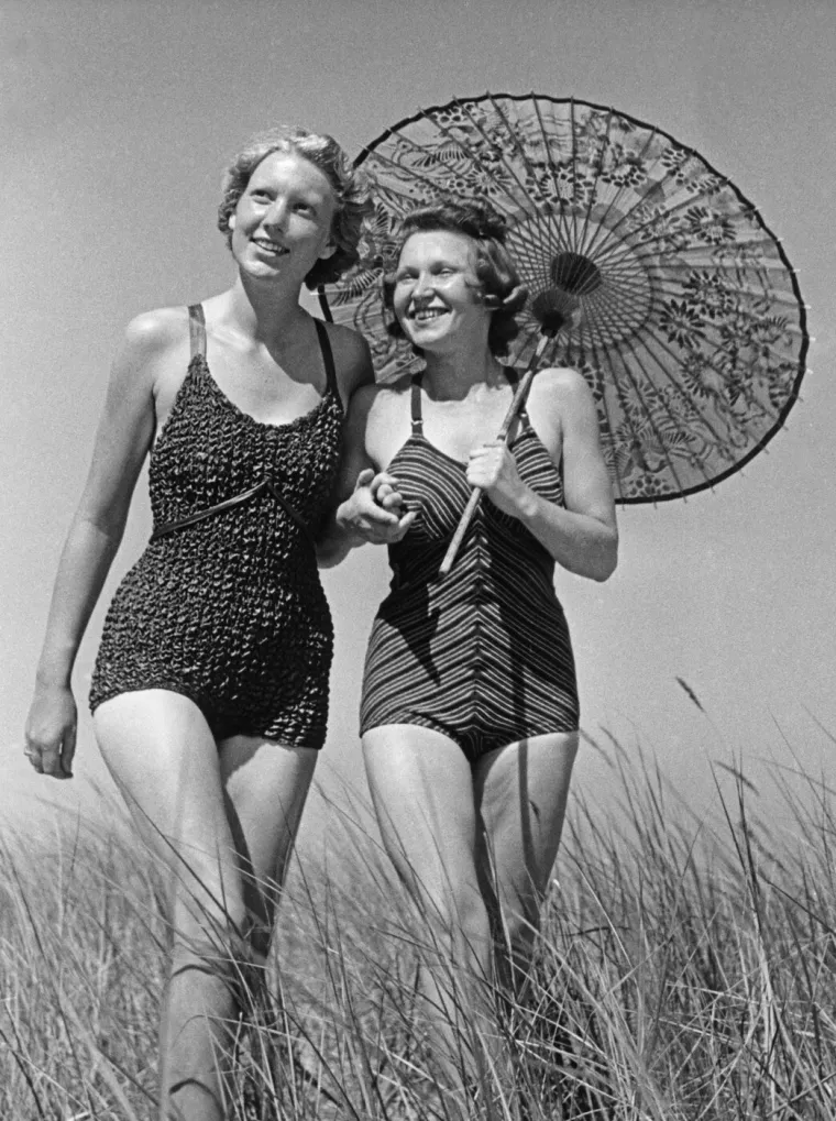 Na plažama su se kontrolirali kupaći kostimi, a jedan je model iz 1946. izazvao veliki skandal