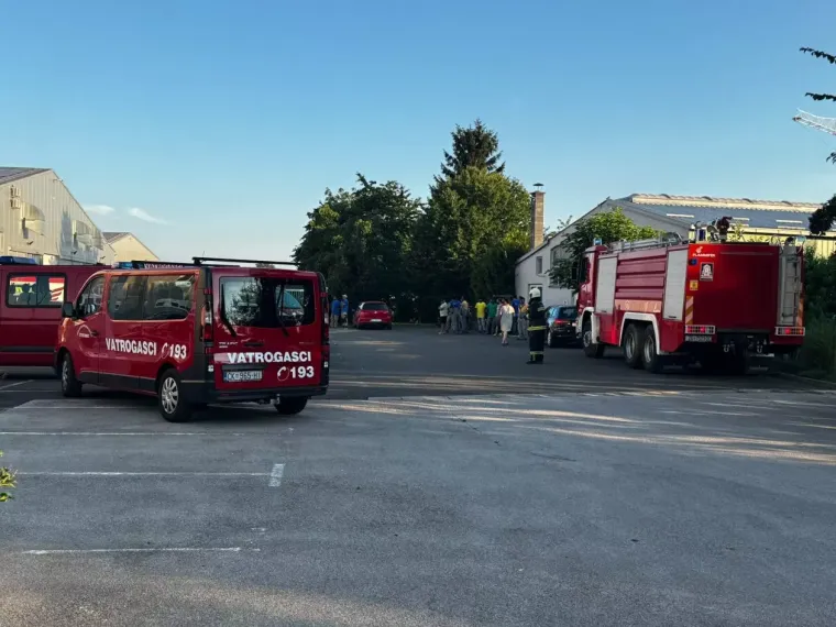 Gorio silos u &Scaron;tefancu, radnici prije izbijanja požara čuli eksploziju?