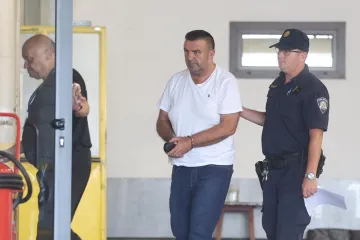 Devčića u lisicama doveli na ispitivanje: Sve je počelo od čizama za vojne specijalce