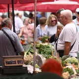 Provjerili smo subotnje cijene na Dolcu: Evo koliko ko&scaron;taju tre&scaron;nje, marelice i lički krumpir