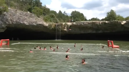 Može li bolje? Vaterpolo ispod slapa na jednoj od najljep&scaron;ih lokacija sredi&scaron;nje Istre