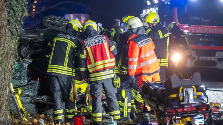 Vozila u krivom smjeru i izazvala frontalni sudar: Dvoje mrtvih, troje djece u kritičnom stanju