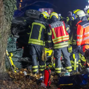 Vozila u krivom smjeru i izazvala frontalni sudar: Dvoje mrtvih, troje djece u kritičnom stanju