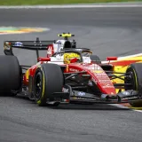 Legendarni as doživio kaos u boksu: Hamilton zbog pogre&scaron;nog signala umalo ozlijedio mehaničara