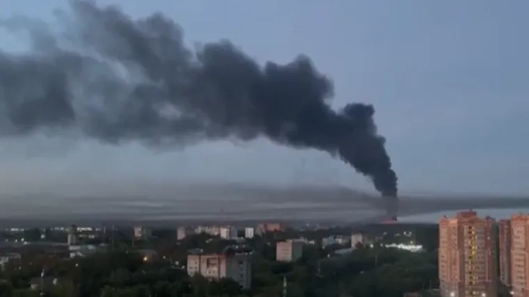 Ruske bombe uni&scaron;tile peterokatnicu: Među ozlijeđenima djeca, brzo stigao žestok odgovor