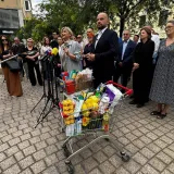 HDZ se ruga Hajda&scaron; Dončiću i Benčić jugoslavenskim hitovima? Pazite scenu iz Zagreba