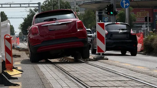 Vozača Fiata će ovo ko&scaron;tati: Pogledajte &scaron;to se dogodilo na ključnom križanju