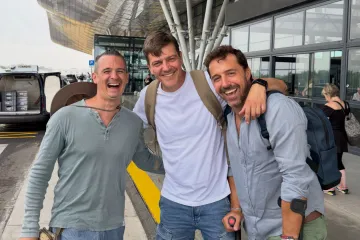 Omiljeni domaći glumci zajedno: Amar Bukvić i Filip Juričić otputovali na ljetnu destinaciju