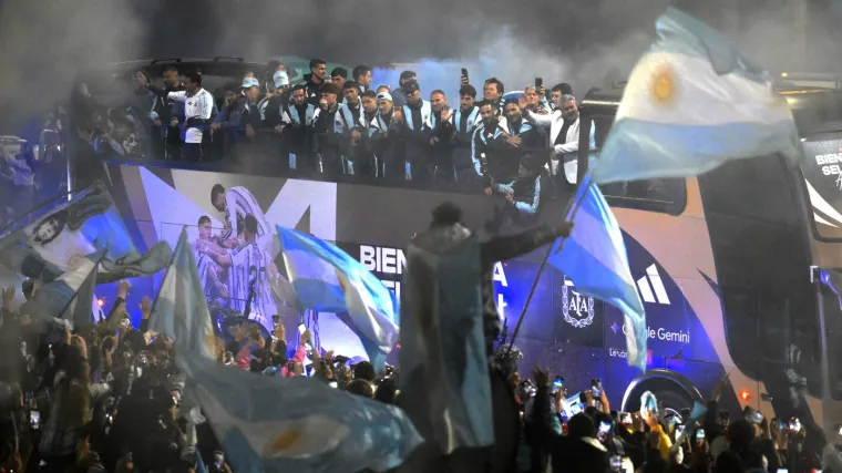 Izgubili finale, ali dobili ne&scaron;to puno veće: Pogledajte kako su Argentinci dočekali svoje junake