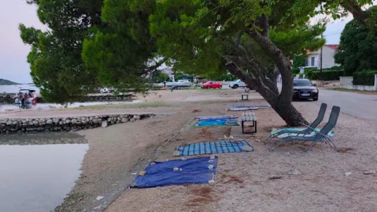 Odzvonilo 'rezervacijama' na plaži, pazite &scaron;to su zatekli redari u Svetom Filipu i Jakovu