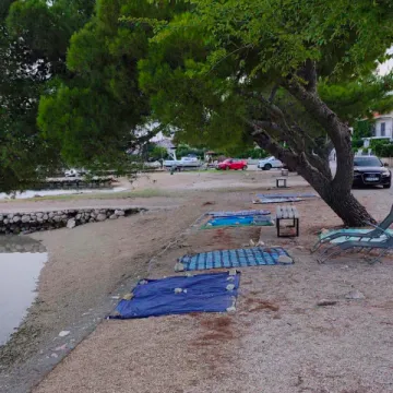 Odzvonilo 'rezervacijama' na plaži, pazite &scaron;to su zatekli redari u Svetom Filipu i Jakovu