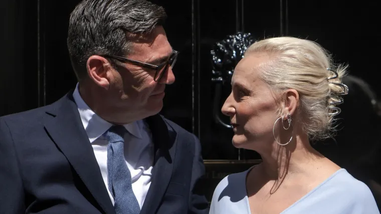 Tražila ljubav u reality showu, a danas je supruga premijera: Tko je Marie-France van Heel?