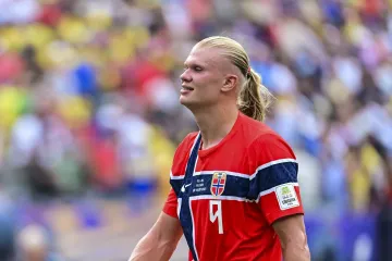 Nakon zavr&scaron;etka Svjetskog prvenstva Erling Haaland proslavio je rođendan na jahti s djevojkom