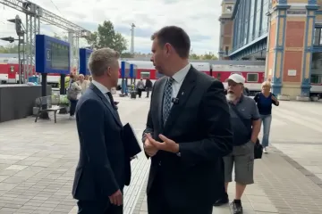 Čovjek pljunuo mađarskog premijera nasred ulice, kamere snimile njegovu reakciju