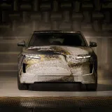 Ovaj luksuzni SUV želi pomiriti nespojivo: Udobnost, performanse i teren