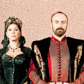Fotografija Majke sultanije u badiću obi&scaron;la internet: Nitko ne može vjerovati da ima 82 godine