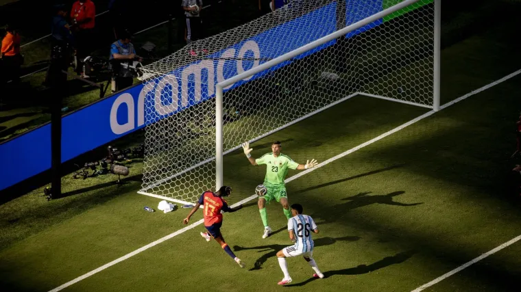 Isplivala snimka: Bek Argentine možda je &Scaron;panjolsku doveo na krov svijeta ovim potezom