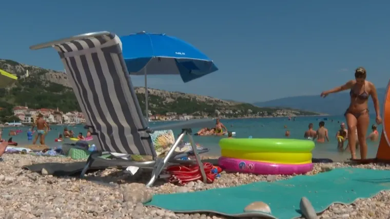 U ovom hrvatskom gradu vi&scaron;e nema rezervacije mjesta na plaži: 'Nekad bi dolazili popodne'