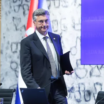 Uskoro nova sjednica Vlade: Pratite uvodno obraćanje premijera Plenkovića