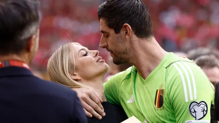 Plavu&scaron;a zbog koje je Courtois izgubio glavu: Atraktivna supruga vratara izgleda nestvarno
