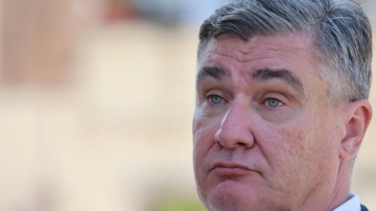 Milanović iza&scaron;ao pred novinare: 'Nevolja ne dolazi sama, prate je dvije ili tri budale'
