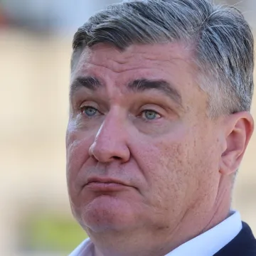 Milanović iza&scaron;ao pred novinare: 'Nevolja ne dolazi sama, prate je dvije ili tri budale'