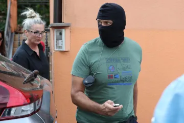 Ovako su maskirani USKOK-ovi istražitelji če&scaron;ljali dom uhićenog &Scaron;egote