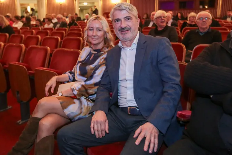 Biv&scaron;i predsjednički kandidat napunio 60: Obitelj priredila spektakl, stigao i Gospodin Savr&scaron;eni
