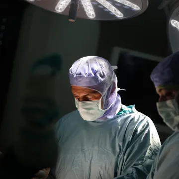 doc. Mladen Mi&scaron;kulin otkriva tehniku zahvaljujući kojoj pacijenti SB Arithere hodaju već prvi dan nakon operacije kuka
