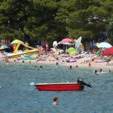 Obiteljski odlazak na plažu zavr&scaron;io tučnjavom: 'Dvojica su me sru&scaron;ila na pod i udarala'