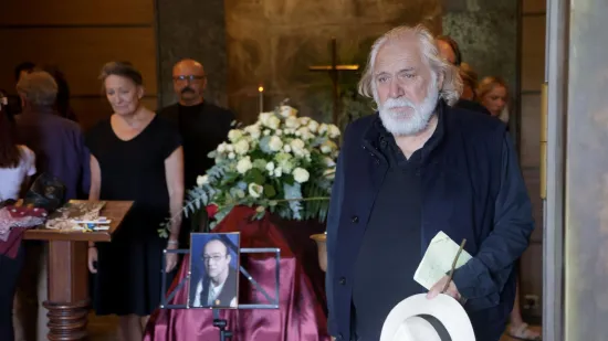 Posljednji pozdrav legendarnom Mazalu: Brojne zvijezde oprostile se od Damira &Scaron;abana