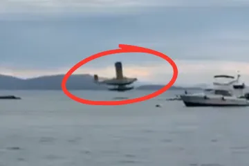 Snimili trenutak pada hidroaviona s 11 ljudi u more, zavr&scaron;io je u plamenu