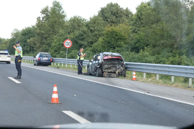 Stra&scaron;ni prizori s mjesta te&scaron;ke nesreće na A3: Poginulo dijete, jo&scaron; je troje ozlijeđenih