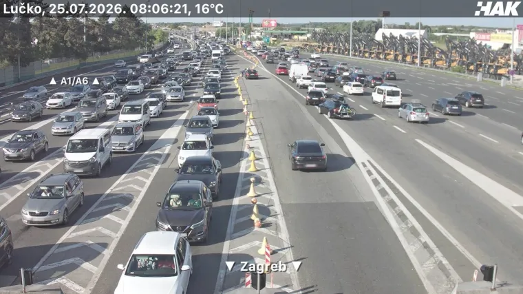 Velike gužve na autocestama i graničnim prijelazima, stvaraju se kolone