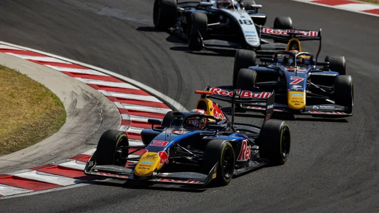 Drama kakvu Formula 3 rijetko viđa: Na&euml;l iz kaosa do pobjede, borba za naslov eksplodirala