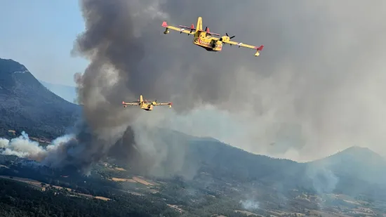Hrvatski piloti gase velike požare u Francuskoj: U dva dana izbacili 402 tone vode