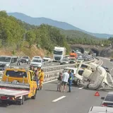 Brodica se prevrnula na A1, na cesti nastalo zastoj: 'Mogući su zastoji'