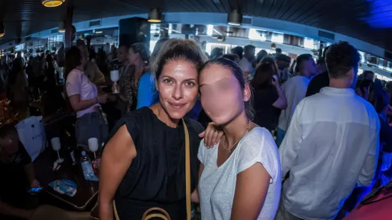 Jelena Perčin s kćeri Lotom (17) podržala supruga Antu Gelu na putu prema Veloj Luci