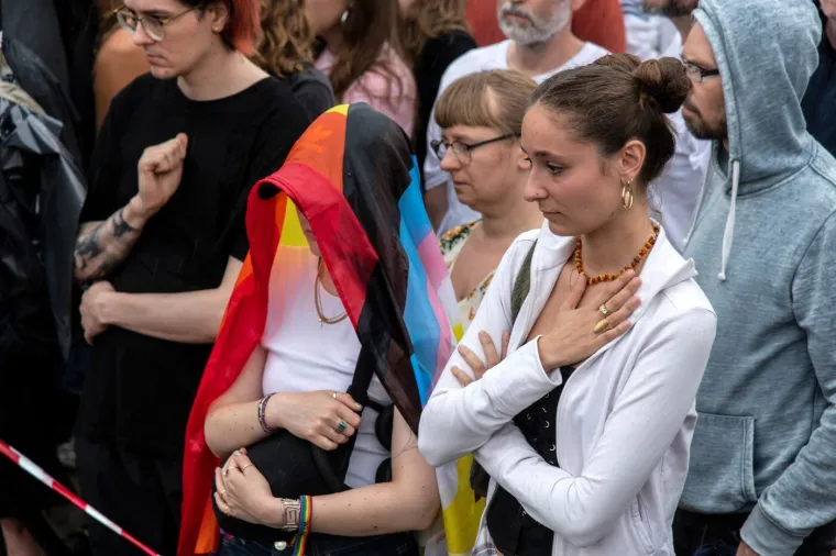 Pronađen napadač iz Berlina! Upucan nakon &scaron;to je nasrnuo na policajce