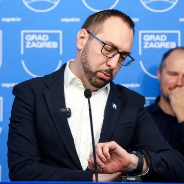 HDZ napao Toma&scaron;evića: 'Ovo je kao kad su komunisti maknuli Jelačićev spomenik'